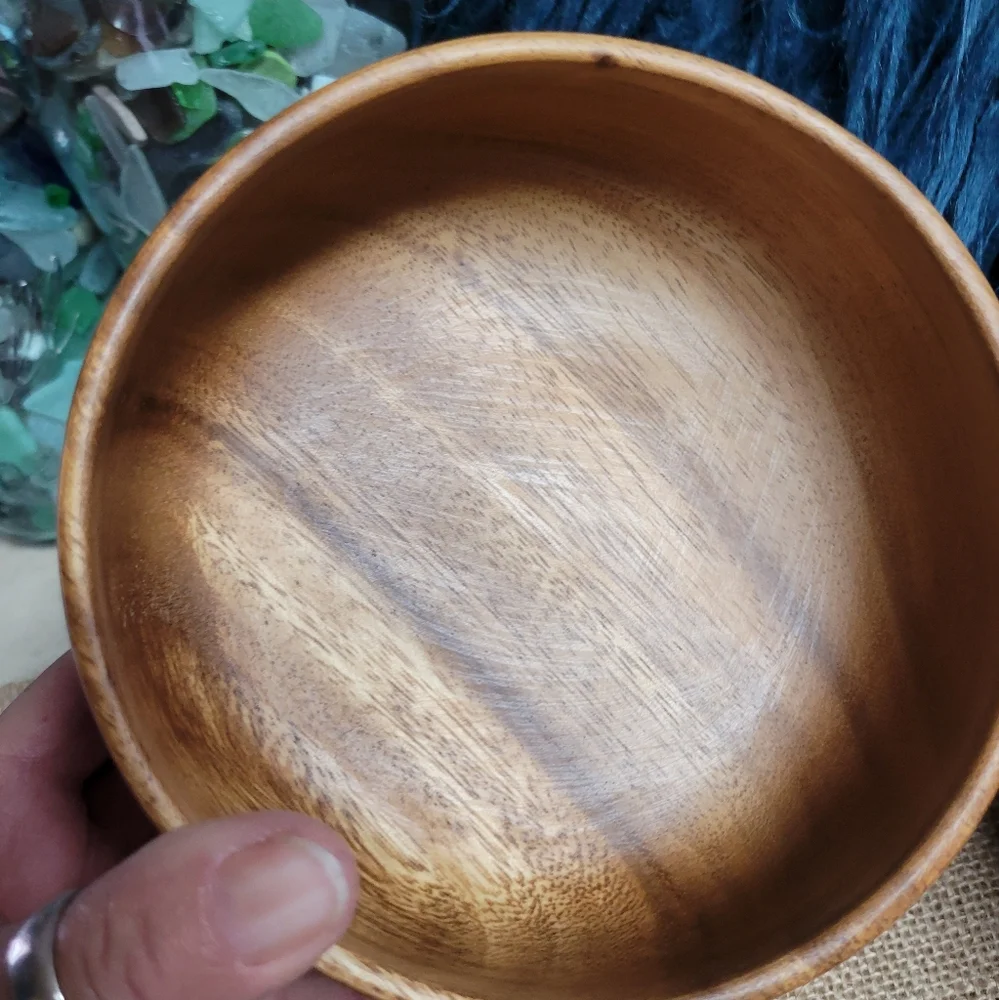 Lot of 4 vintage acacia wood 6 ×3 bowls - Picture 5 of 12